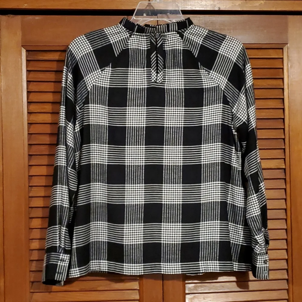 NWT LOFT plaid shirt - Picture 2 of 8